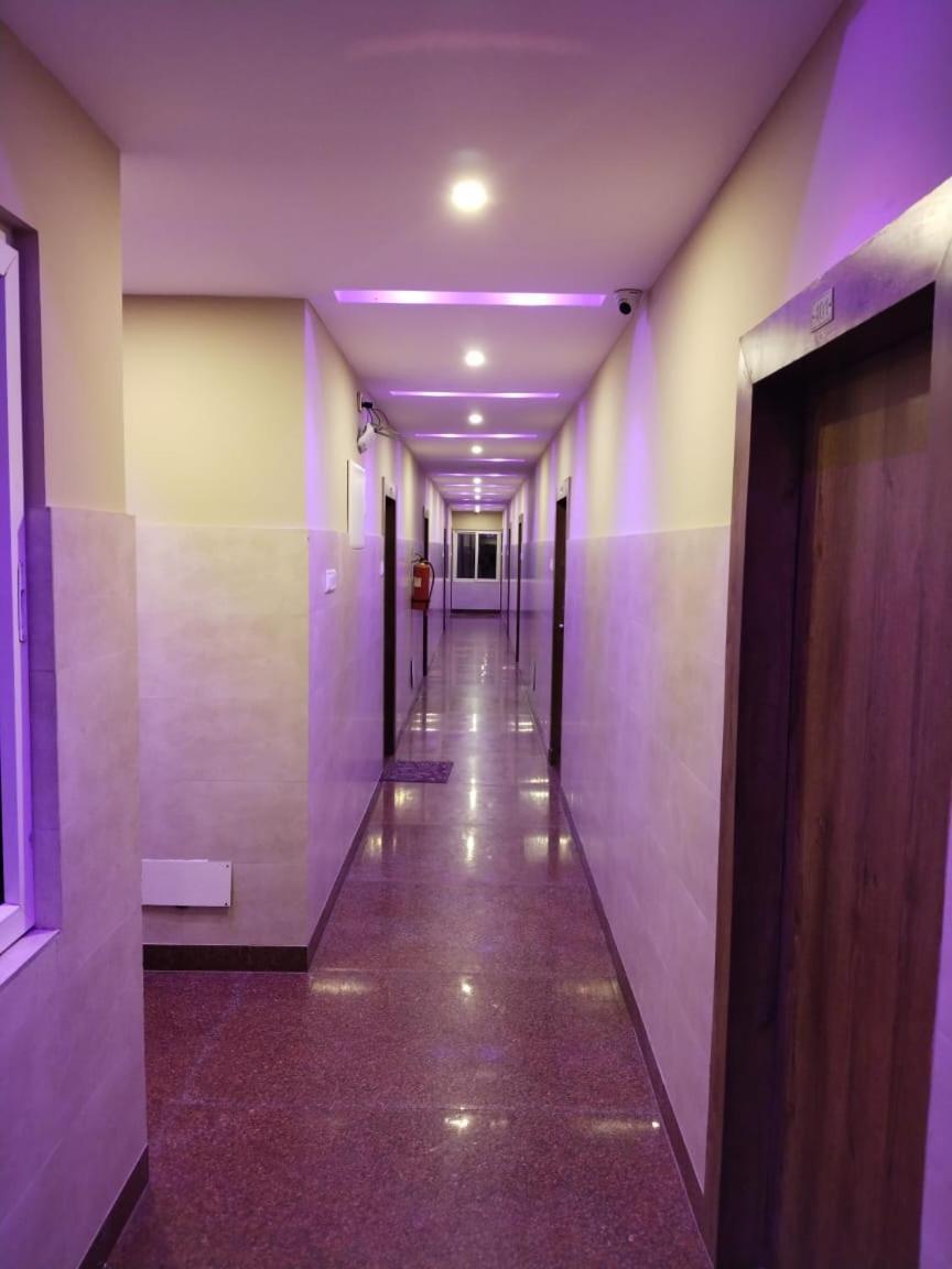 Hotel Greenland Luxury Пури Экстерьер фото